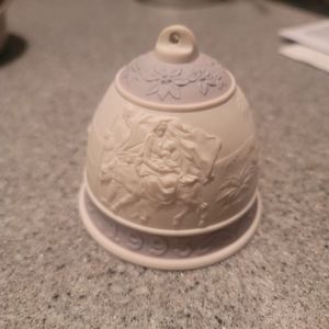 Lladro 1993 Christmas bell